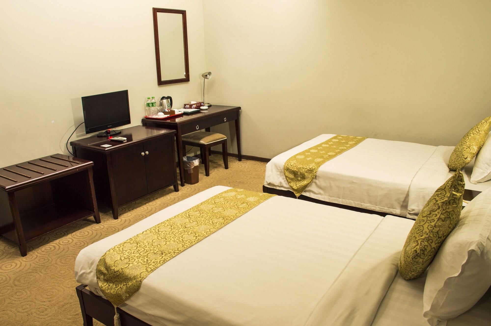 Green Leaf Hotel Yangon Bagian luar foto