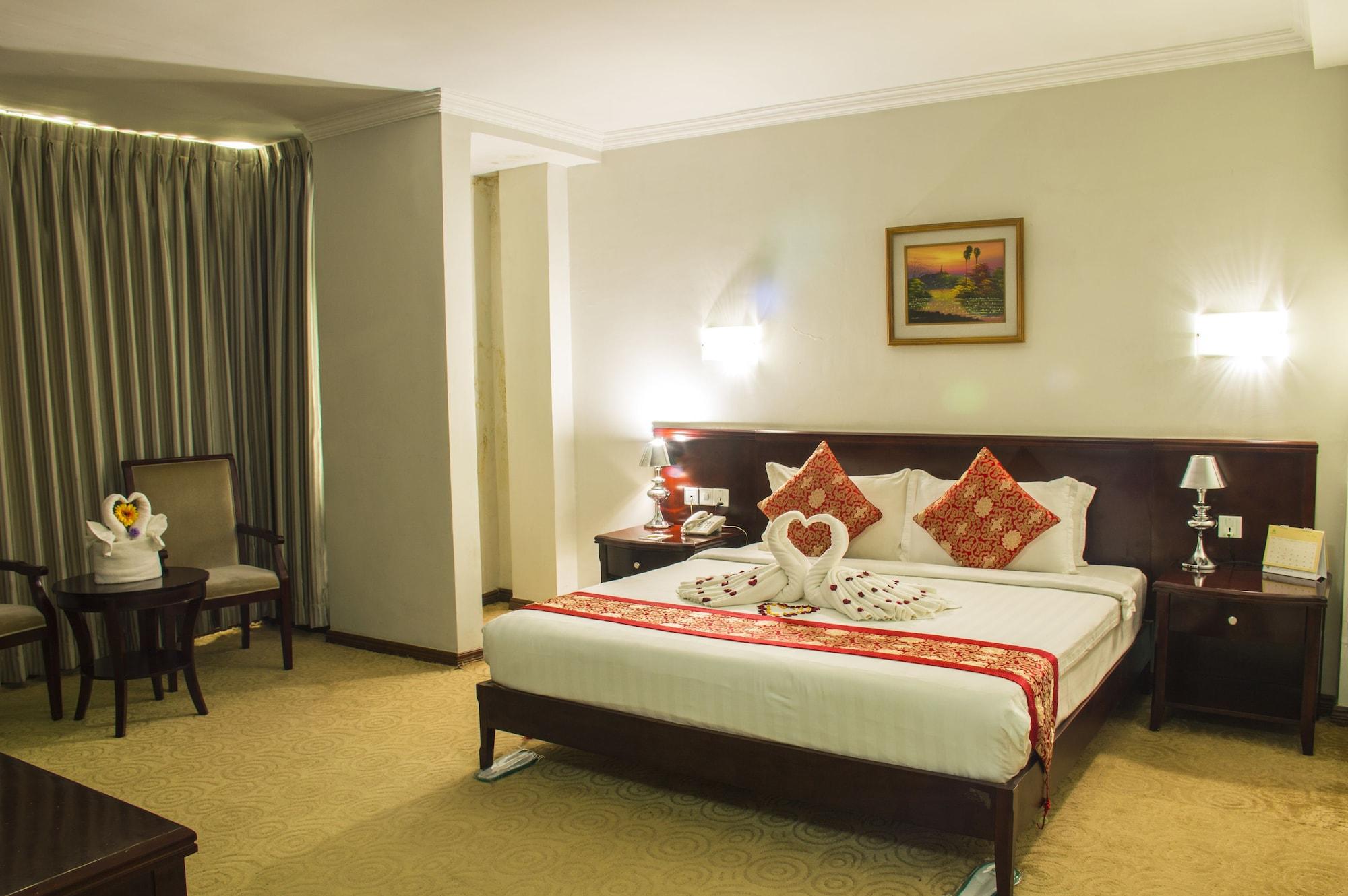 Green Leaf Hotel Yangon Bagian luar foto
